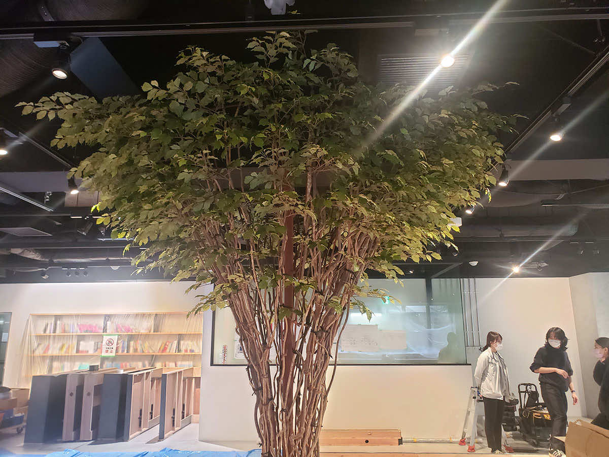 2022年11月東京都 企業様 人工樹木 2.7m